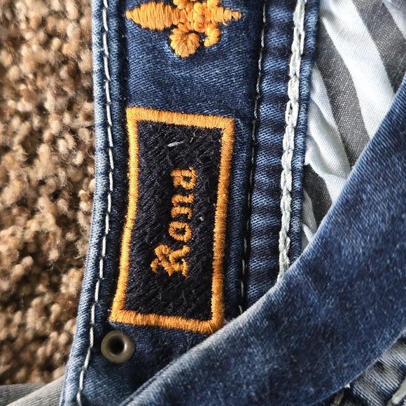 Women's rock revival jeans - Picture 4 of 8